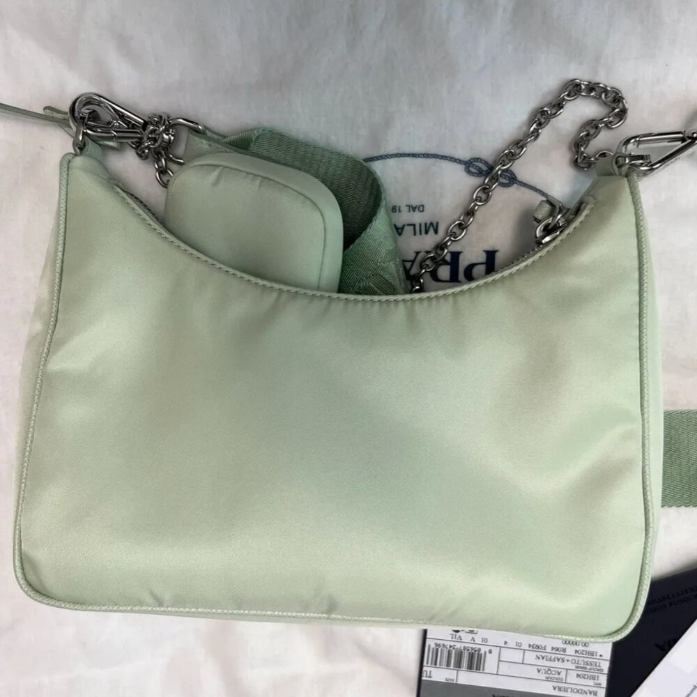 PRADA Saffiano Lux Re-Edition 2005 Shoulder Bag in Acqua - Picture 2 of 12